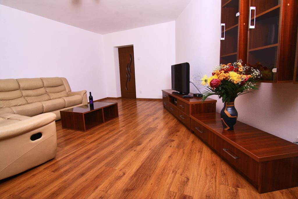 Nirvana Accommodation บูคาเรสต์ ภายนอก รูปภาพ