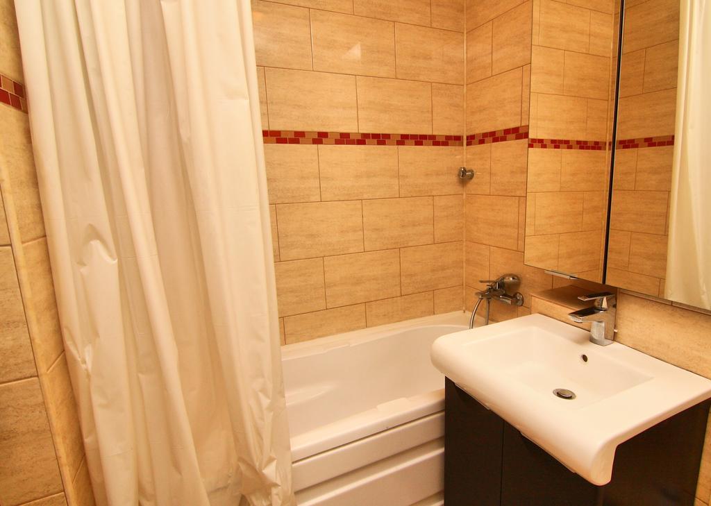 Nirvana Accommodation บูคาเรสต์ ภายนอก รูปภาพ