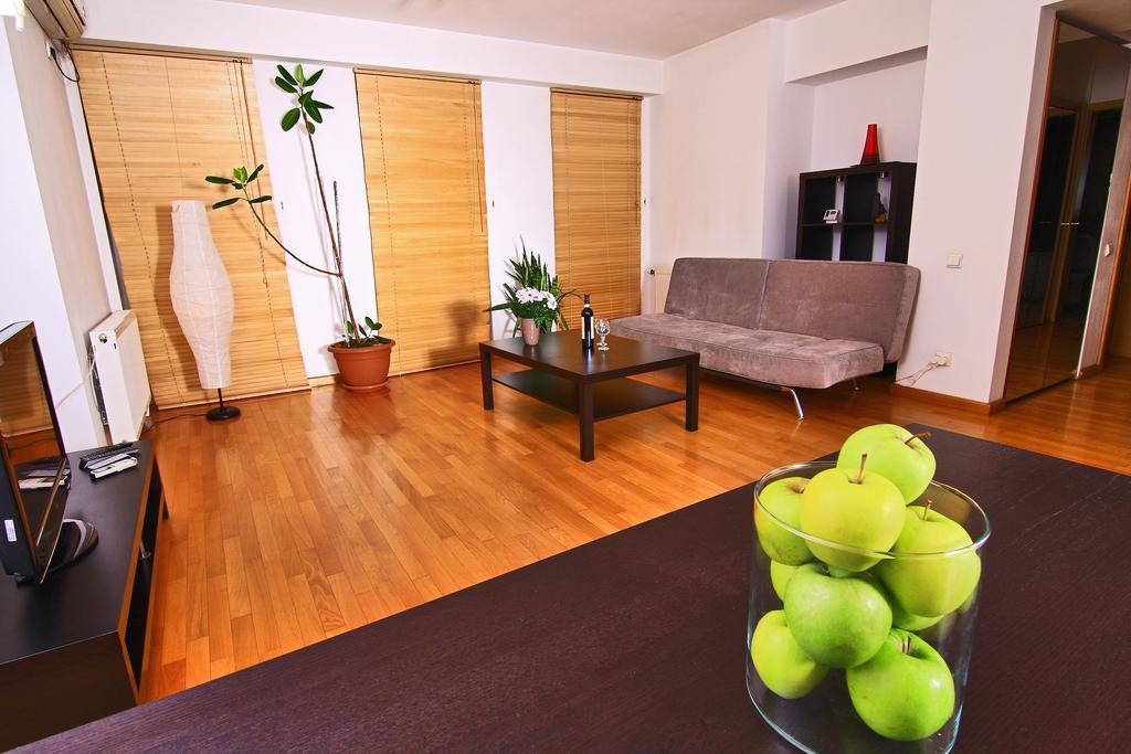Nirvana Accommodation บูคาเรสต์ ภายนอก รูปภาพ