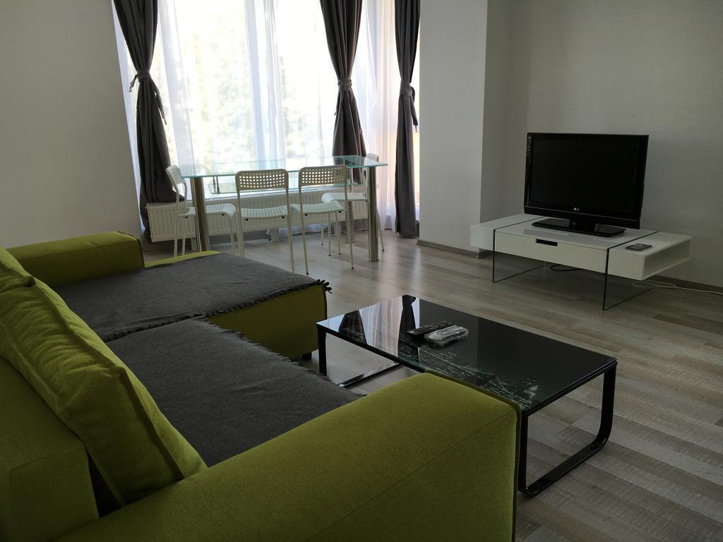 Nirvana Accommodation บูคาเรสต์ ภายนอก รูปภาพ