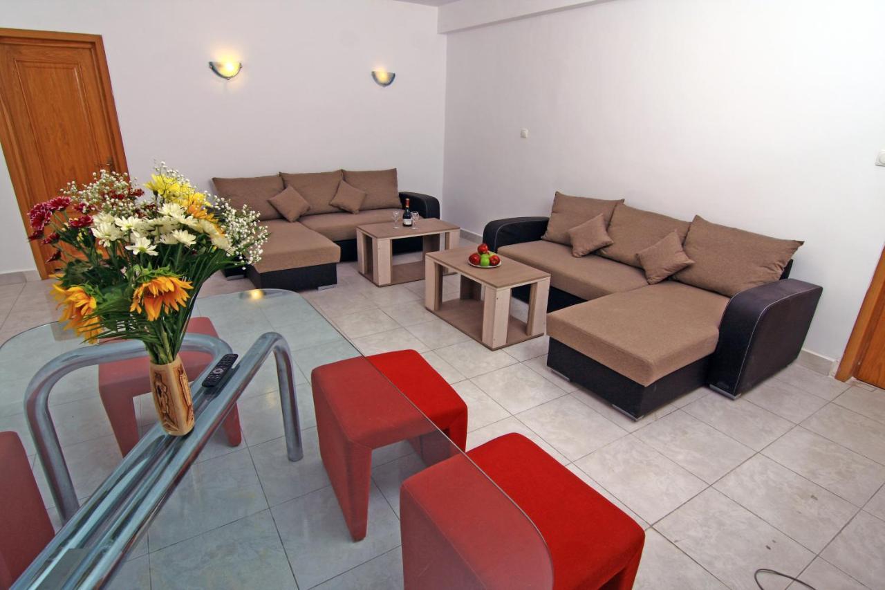 Nirvana Accommodation บูคาเรสต์ ภายนอก รูปภาพ