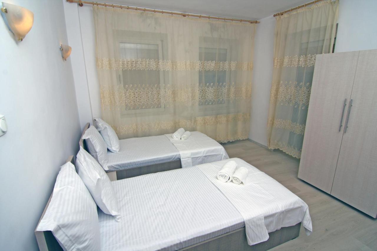 Nirvana Accommodation บูคาเรสต์ ภายนอก รูปภาพ