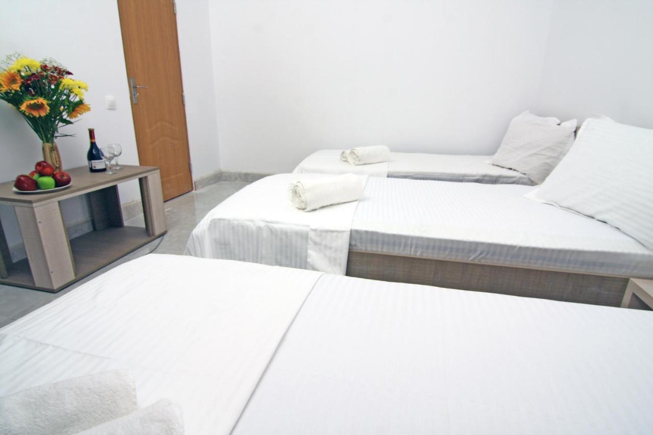 Nirvana Accommodation บูคาเรสต์ ภายนอก รูปภาพ